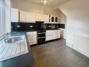 Kitchen - click for photo gallery